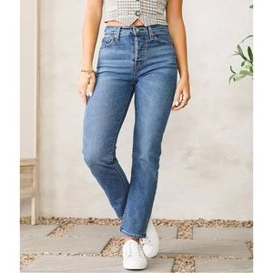 Levi’s Wedgie Icon Straight Fit Jeans Love In The Mist Medium Wash NEW